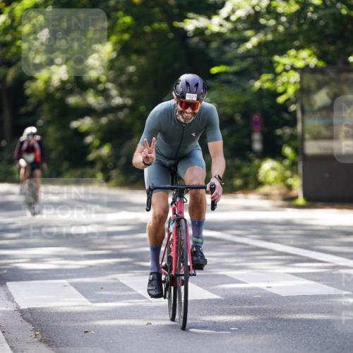 14.09.2025 - Stadtparktriathlon Michael Burmester http://msf.ph/oto/8906533 14.09.2025 13:25:17 Radfahren 1442, 1462, 1479, 1521, 1568, 1586, 1609 meine-sportfotos.de