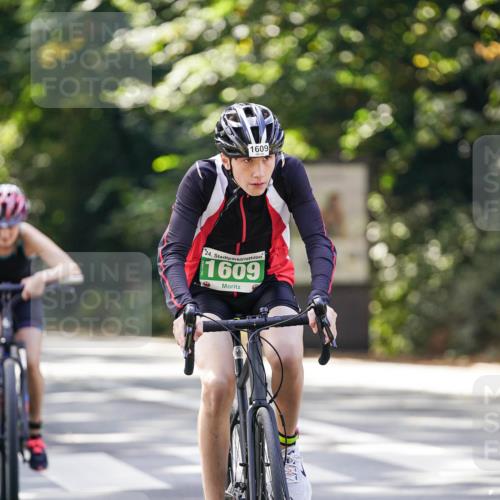 14.09.2025 - Stadtparktriathlon Michael Burmester http://msf.ph/oto/8906543 14.09.2025 13:25:22 Radfahren 1442, 1443, 1460, 1462, 1521, 1609 meine-sportfotos.de