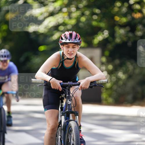 14.09.2025 - Stadtparktriathlon Michael Burmester http://msf.ph/oto/8906547 14.09.2025 13:25:23 Radfahren 1442, 1443, 1460, 1462, 1521, 1609 meine-sportfotos.de