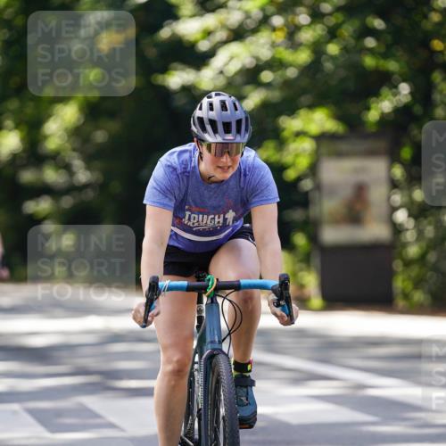 14.09.2025 - Stadtparktriathlon Michael Burmester http://msf.ph/oto/8906549 14.09.2025 13:25:24 Radfahren 1442, 1443, 1460, 1462, 1521, 1609 meine-sportfotos.de