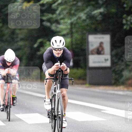 14.09.2025 - Stadtparktriathlon Michael Burmester http://msf.ph/oto/8906554 14.09.2025 09:10:36 Radfahren 303, 319, 325, 367, 369, 372, 395, 420 meine-sportfotos.de