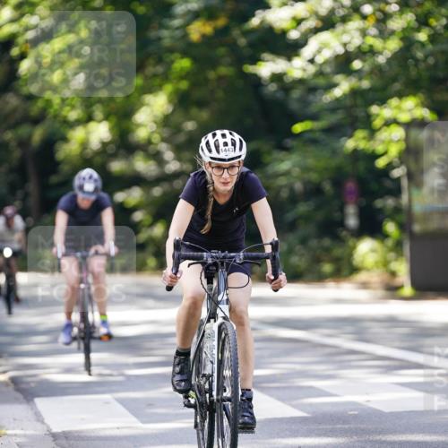 14.09.2025 - Stadtparktriathlon Michael Burmester http://msf.ph/oto/8906555 14.09.2025 13:25:26 Radfahren 1442, 1443, 1460, 1462, 1553, 1609 meine-sportfotos.de