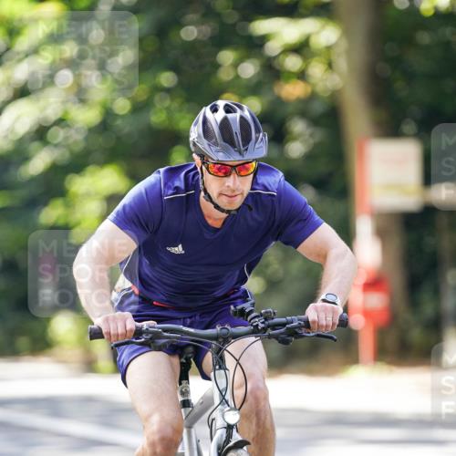 14.09.2025 - Stadtparktriathlon Michael Burmester http://msf.ph/oto/8906575 14.09.2025 13:25:37 Radfahren 1511, 1517, 1553 meine-sportfotos.de
