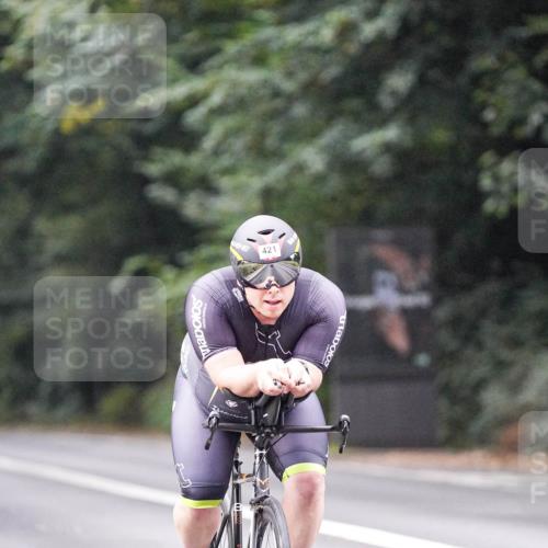 14.09.2025 - Stadtparktriathlon Michael Burmester http://msf.ph/oto/8906592 14.09.2025 09:10:52 Radfahren 302, 322, 360, 382, 415, 421, 435 meine-sportfotos.de