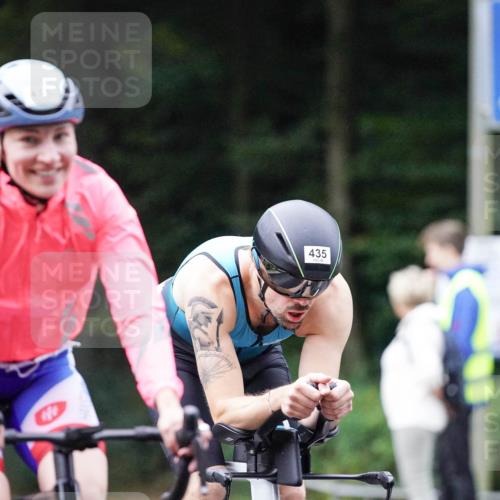 14.09.2025 - Stadtparktriathlon Michael Burmester http://msf.ph/oto/8906607 14.09.2025 09:10:56 Radfahren 302, 360, 382, 415, 421, 435 meine-sportfotos.de