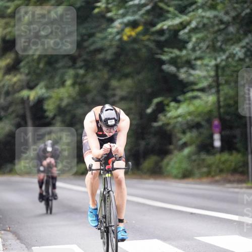 14.09.2025 - Stadtparktriathlon Michael Burmester http://msf.ph/oto/8906620 14.09.2025 09:11:05 Radfahren 330, 351, 355, 360 meine-sportfotos.de