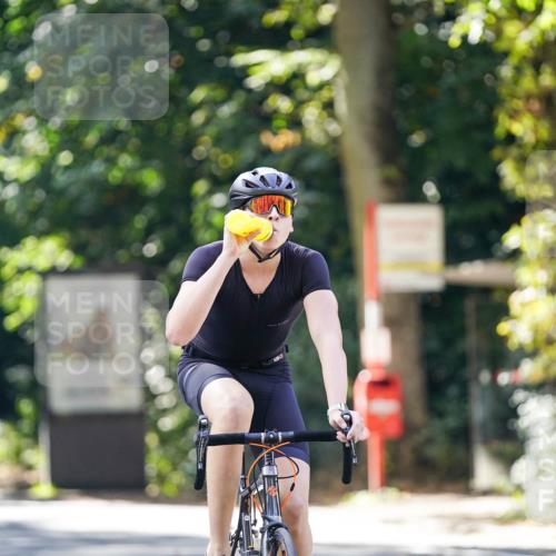 14.09.2025 - Stadtparktriathlon Michael Burmester http://msf.ph/oto/8906659 14.09.2025 13:26:46 Radfahren 1448, 1494, 1558, 1589 meine-sportfotos.de