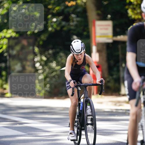14.09.2025 - Stadtparktriathlon Michael Burmester http://msf.ph/oto/8906680 14.09.2025 13:26:55 Radfahren 1436, 1447, 1448, 1493, 1494, 1526, 1587, 1589, 1591 meine-sportfotos.de