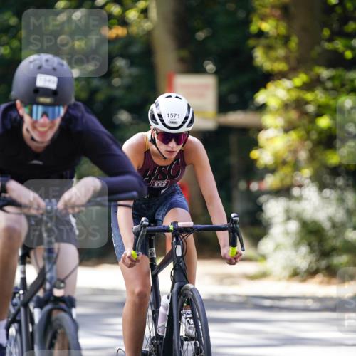 14.09.2025 - Stadtparktriathlon Michael Burmester http://msf.ph/oto/8906694 14.09.2025 13:27:04 Radfahren 1453, 1480, 1493, 1501, 1527, 1537, 1549, 1571, 1573, 1582 meine-sportfotos.de