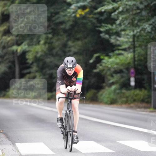 14.09.2025 - Stadtparktriathlon Michael Burmester http://msf.ph/oto/8906697 14.09.2025 09:11:36 Radfahren 310, 316, 378 meine-sportfotos.de