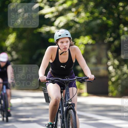 14.09.2025 - Stadtparktriathlon Michael Burmester http://msf.ph/oto/8906706 14.09.2025 13:27:08 Radfahren 1453, 1480, 1489, 1501, 1519, 1527, 1537, 1549, 1571, 1573, 1582 meine-sportfotos.de