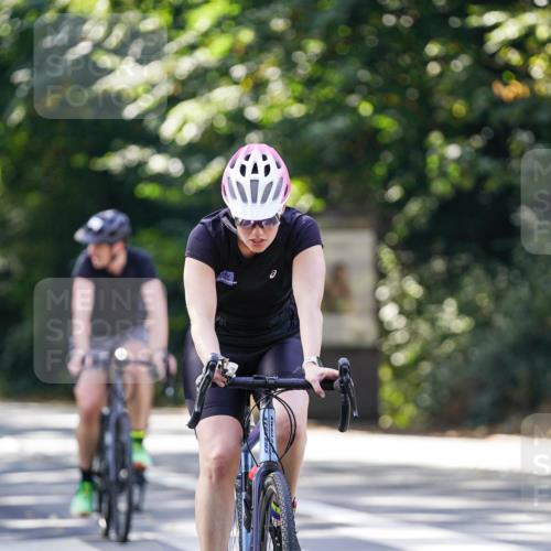 14.09.2025 - Stadtparktriathlon Michael Burmester http://msf.ph/oto/8906709 14.09.2025 13:27:10 Radfahren 1453, 1480, 1489, 1501, 1519, 1527, 1537, 1549, 1571, 1573, 1582 meine-sportfotos.de