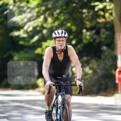 14.09.2025 - Stadtparktriathlon Michael Burmester http://msf.ph/oto/8906724 14.09.2025 13:27:15 Radfahren 1426, 1431, 1453, 1480, 1489, 1501, 1513, 1519, 1527, 1581, 1582, 1607 meine-sportfotos.de