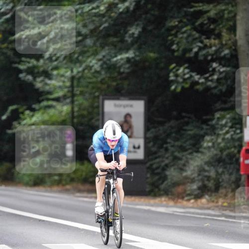 14.09.2025 - Stadtparktriathlon Michael Burmester http://msf.ph/oto/8906739 14.09.2025 09:12:01 Radfahren 307, 317, 331, 402, 412 meine-sportfotos.de