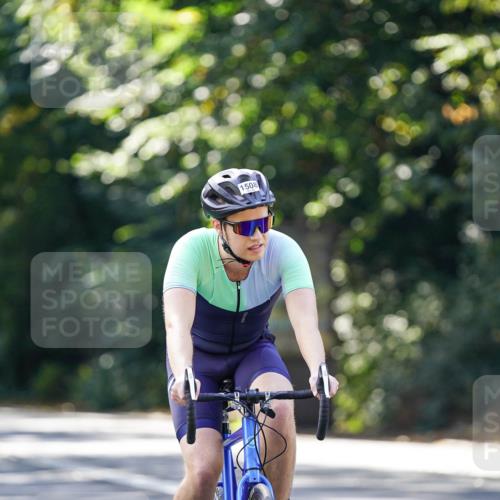 14.09.2025 - Stadtparktriathlon Michael Burmester http://msf.ph/oto/8906740 14.09.2025 13:27:34 Radfahren 1473, 1508, 1576 meine-sportfotos.de