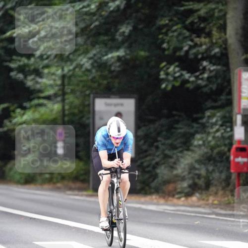 14.09.2025 - Stadtparktriathlon Michael Burmester http://msf.ph/oto/8906741 14.09.2025 09:12:01 Radfahren 307, 317, 331, 402, 412 meine-sportfotos.de