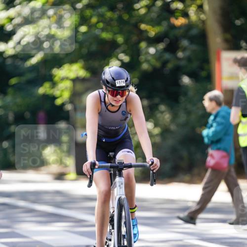 14.09.2025 - Stadtparktriathlon Michael Burmester http://msf.ph/oto/8906747 14.09.2025 13:27:36 Radfahren 1473, 1508, 1576 meine-sportfotos.de