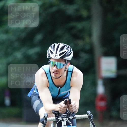 14.09.2025 - Stadtparktriathlon Michael Burmester http://msf.ph/oto/8906762 14.09.2025 09:12:38 Radfahren 356, 374, 422, 431, 480 meine-sportfotos.de