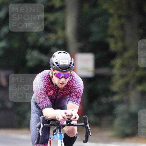 14.09.2025 - Stadtparktriathlon Michael Burmester http://msf.ph/oto/8906767 14.09.2025 09:12:44 Radfahren 334, 356, 422 meine-sportfotos.de