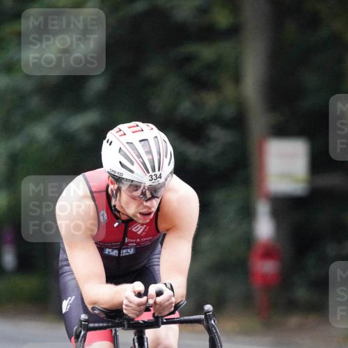 14.09.2025 - Stadtparktriathlon Michael Burmester http://msf.ph/oto/8906775 14.09.2025 09:12:48 Radfahren 320, 334, 356, 422 meine-sportfotos.de