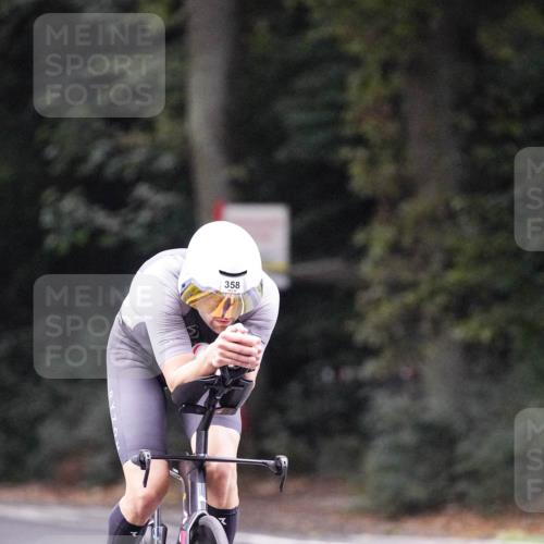 14.09.2025 - Stadtparktriathlon Michael Burmester http://msf.ph/oto/8906783 14.09.2025 09:13:00 Radfahren 306, 358 meine-sportfotos.de