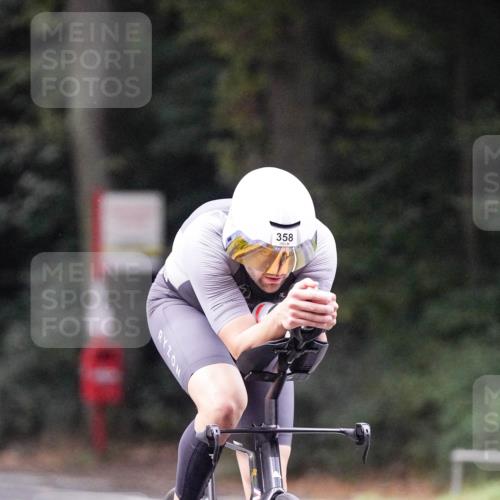 14.09.2025 - Stadtparktriathlon Michael Burmester http://msf.ph/oto/8906786 14.09.2025 09:13:01 Radfahren 306, 314, 358 meine-sportfotos.de
