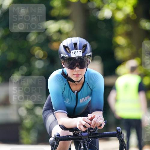 14.09.2025 - Stadtparktriathlon Michael Burmester http://msf.ph/oto/8906807 14.09.2025 13:28:35 Radfahren 1547, 1580, 1594, 1601, 1617 meine-sportfotos.de