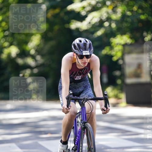 14.09.2025 - Stadtparktriathlon Michael Burmester http://msf.ph/oto/8906814 14.09.2025 13:28:39 Radfahren 1547, 1580, 1594, 1604, 1617 meine-sportfotos.de