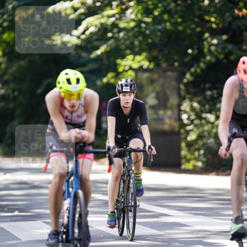 14.09.2025 - Stadtparktriathlon Michael Burmester http://msf.ph/oto/8906829 14.09.2025 13:28:56 Radfahren 1437, 1465, 1530, 1552, 1564, 1614 meine-sportfotos.de