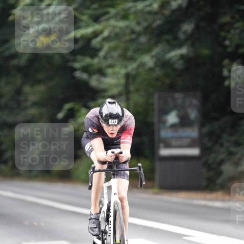 14.09.2025 - Stadtparktriathlon Michael Burmester http://msf.ph/oto/8906839 14.09.2025 09:13:46 Radfahren 324, 425 meine-sportfotos.de