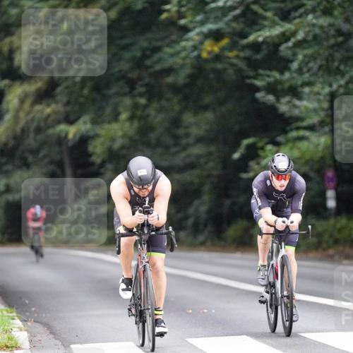 14.09.2025 - Stadtparktriathlon Michael Burmester http://msf.ph/oto/8906851 14.09.2025 09:14:02 Radfahren 333, 366, 368, 419 meine-sportfotos.de