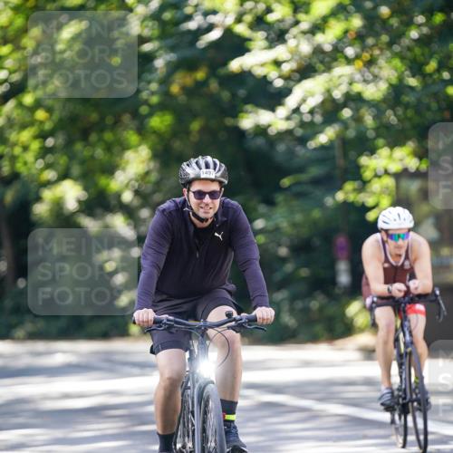 14.09.2025 - Stadtparktriathlon Michael Burmester http://msf.ph/oto/8906852 14.09.2025 13:29:10 Radfahren 1495, 1497, 1525 meine-sportfotos.de