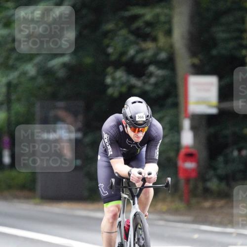 14.09.2025 - Stadtparktriathlon Michael Burmester http://msf.ph/oto/8906857 14.09.2025 09:14:03 Radfahren 333, 366, 368, 419 meine-sportfotos.de