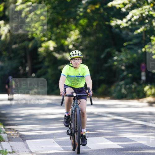 14.09.2025 - Stadtparktriathlon Michael Burmester http://msf.ph/oto/8906860 14.09.2025 13:29:20 Radfahren 1536, 1608 meine-sportfotos.de