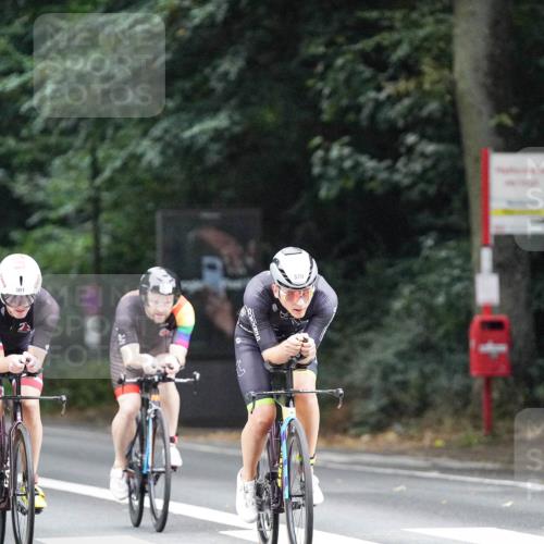 14.09.2025 - Stadtparktriathlon Michael Burmester http://msf.ph/oto/8906882 14.09.2025 09:14:31 Radfahren 301, 318, 326, 340, 345, 347, 363, 370, 371, 373, 377, 380, 381, 389, 401, 404 meine-sportfotos.de