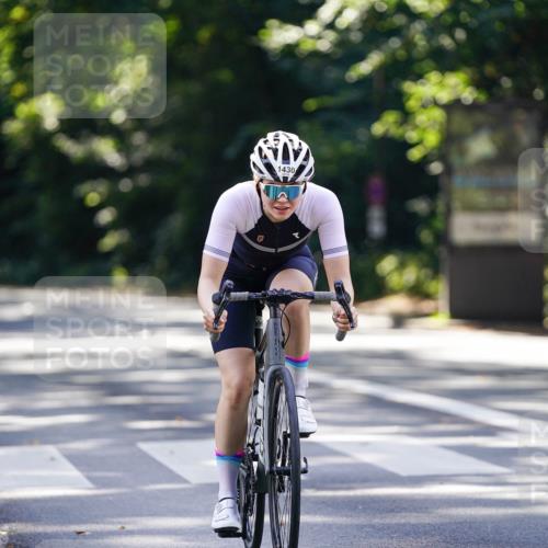 14.09.2025 - Stadtparktriathlon Michael Burmester http://msf.ph/oto/8906904 14.09.2025 13:29:56 Radfahren 1430, 1468 meine-sportfotos.de