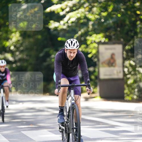 14.09.2025 - Stadtparktriathlon Michael Burmester http://msf.ph/oto/8906910 14.09.2025 13:30:02 Radfahren 1430, 1444, 1468, 1481 meine-sportfotos.de