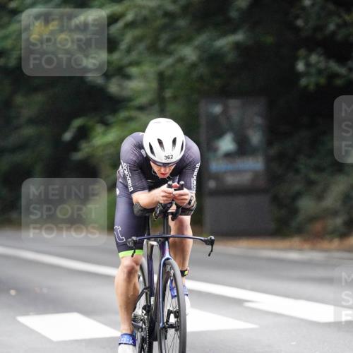14.09.2025 - Stadtparktriathlon Michael Burmester http://msf.ph/oto/8906942 14.09.2025 09:15:05 Radfahren 353, 362, 365, 383, 400, 430 meine-sportfotos.de
