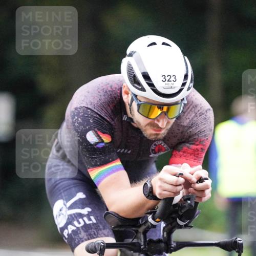 14.09.2025 - Stadtparktriathlon Michael Burmester http://msf.ph/oto/8906965 14.09.2025 09:15:20 Radfahren 323, 341, 349, 352, 375, 410 meine-sportfotos.de