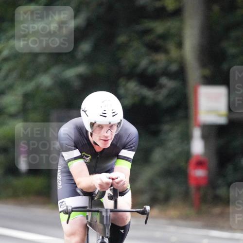 14.09.2025 - Stadtparktriathlon Michael Burmester http://msf.ph/oto/8906979 14.09.2025 09:15:29 Radfahren 337, 341, 349, 379, 392, 418 meine-sportfotos.de