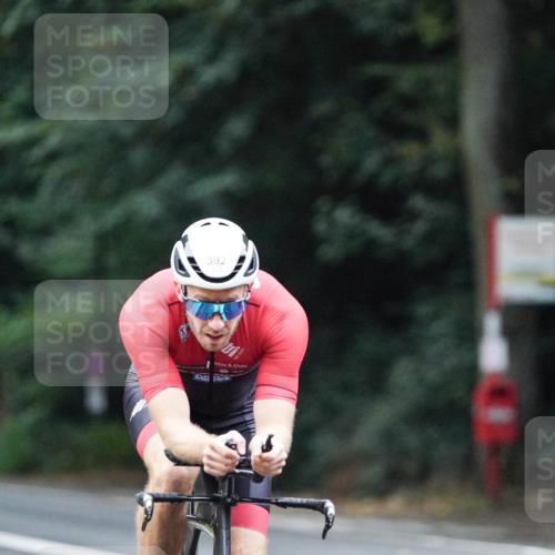 14.09.2025 - Stadtparktriathlon Michael Burmester http://msf.ph/oto/8906987 14.09.2025 09:15:33 Radfahren 315, 337, 349, 354, 379, 392, 418, 437, 451, 487 meine-sportfotos.de