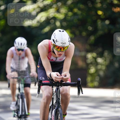 14.09.2025 - Stadtparktriathlon Michael Burmester http://msf.ph/oto/8906991 14.09.2025 13:31:10 Radfahren 1451, 1543, 1545, 1551, 1599 meine-sportfotos.de