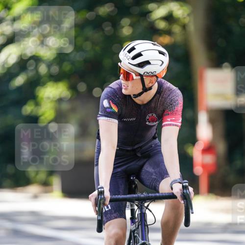 14.09.2025 - Stadtparktriathlon Michael Burmester http://msf.ph/oto/8907002 14.09.2025 13:31:28 Radfahren 1446, 1542 meine-sportfotos.de