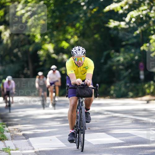 14.09.2025 - Stadtparktriathlon Michael Burmester http://msf.ph/oto/8907017 14.09.2025 13:31:48 Radfahren 1423, 1477, 1554 meine-sportfotos.de