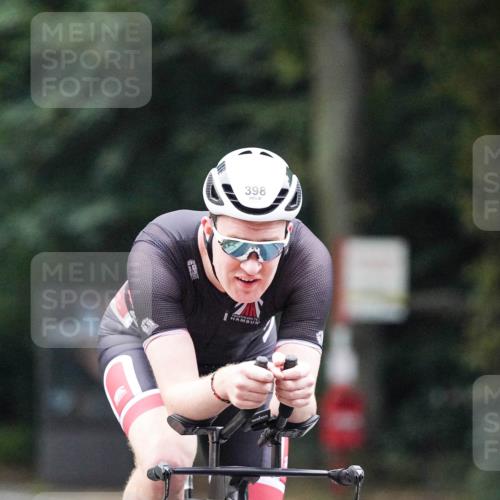 14.09.2025 - Stadtparktriathlon Michael Burmester http://msf.ph/oto/8907022 14.09.2025 09:15:53 Radfahren 361, 376, 398, 466 meine-sportfotos.de