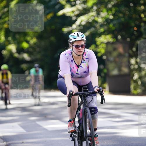 14.09.2025 - Stadtparktriathlon Michael Burmester http://msf.ph/oto/8907035 14.09.2025 13:31:56 Radfahren 1331, 1423, 1488, 1535, 1554 meine-sportfotos.de