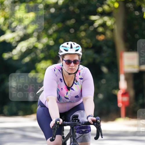 14.09.2025 - Stadtparktriathlon Michael Burmester http://msf.ph/oto/8907037 14.09.2025 13:31:56 Radfahren 1331, 1423, 1488, 1535, 1554 meine-sportfotos.de