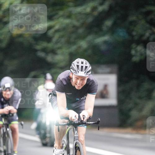 14.09.2025 - Stadtparktriathlon Michael Burmester http://msf.ph/oto/8907061 14.09.2025 09:16:12 Radfahren 311, 348, 413, 414, 432, 484 meine-sportfotos.de