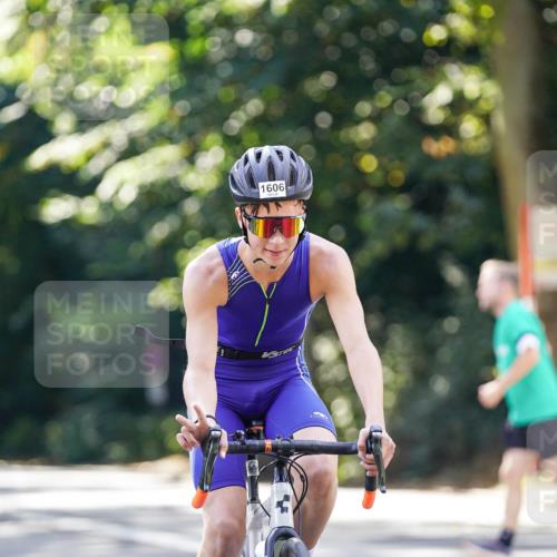 14.09.2025 - Stadtparktriathlon Michael Burmester http://msf.ph/oto/8907064 14.09.2025 13:32:13 Radfahren 1491, 1496, 1570, 1593, 1606 meine-sportfotos.de