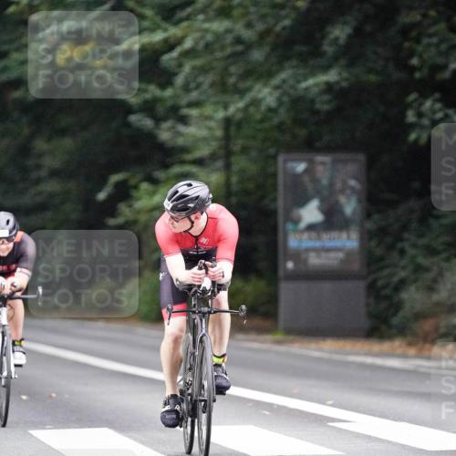 14.09.2025 - Stadtparktriathlon Michael Burmester http://msf.ph/oto/8907083 14.09.2025 09:16:28 Radfahren 328, 330, 367, 478 meine-sportfotos.de